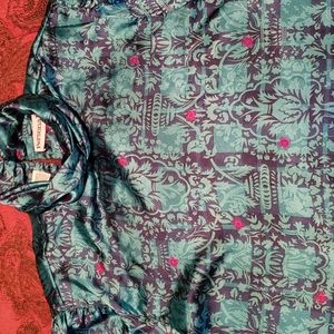 Hawaii shifting sleeve